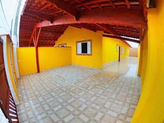 Prx A Praia Com Piscina Mongagua Exterior photo