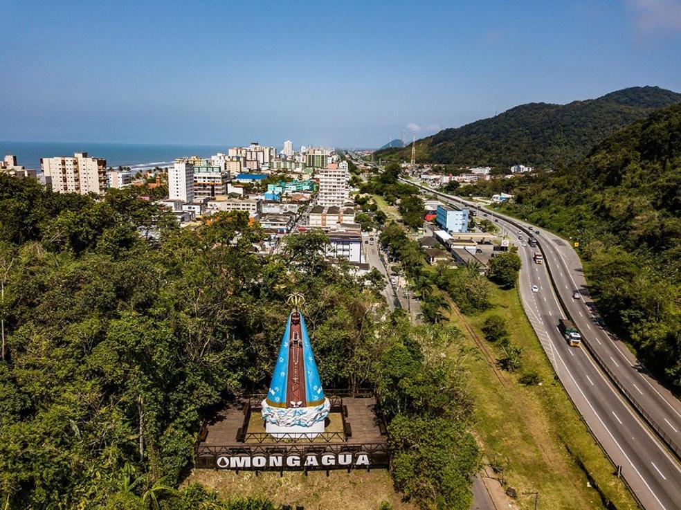Prx A Praia Com Piscina Mongagua Exterior photo